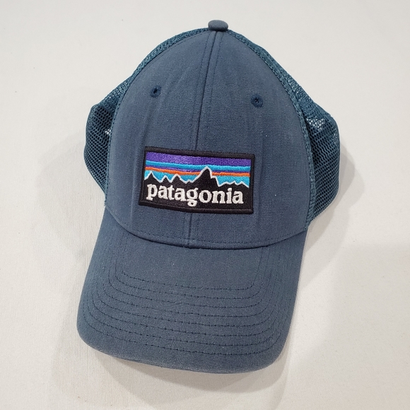 Patagonia Other - NWOT PATAGONIA P-6 logo Trucker hat snap back cap